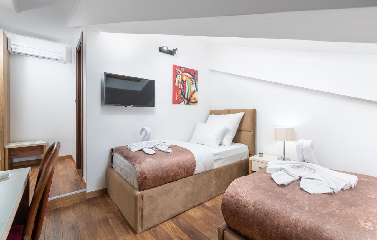 Hotel Dua Residence Пореч Екстер'єр фото
