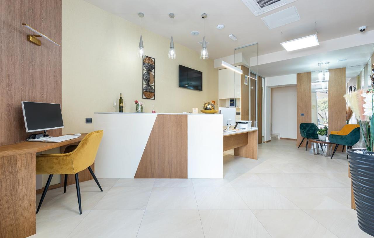 Hotel Dua Residence Пореч Екстер'єр фото